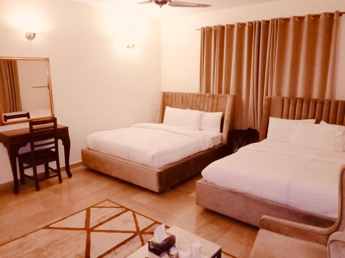 Hotel Blue Moon Residency Islamabad Exterior foto