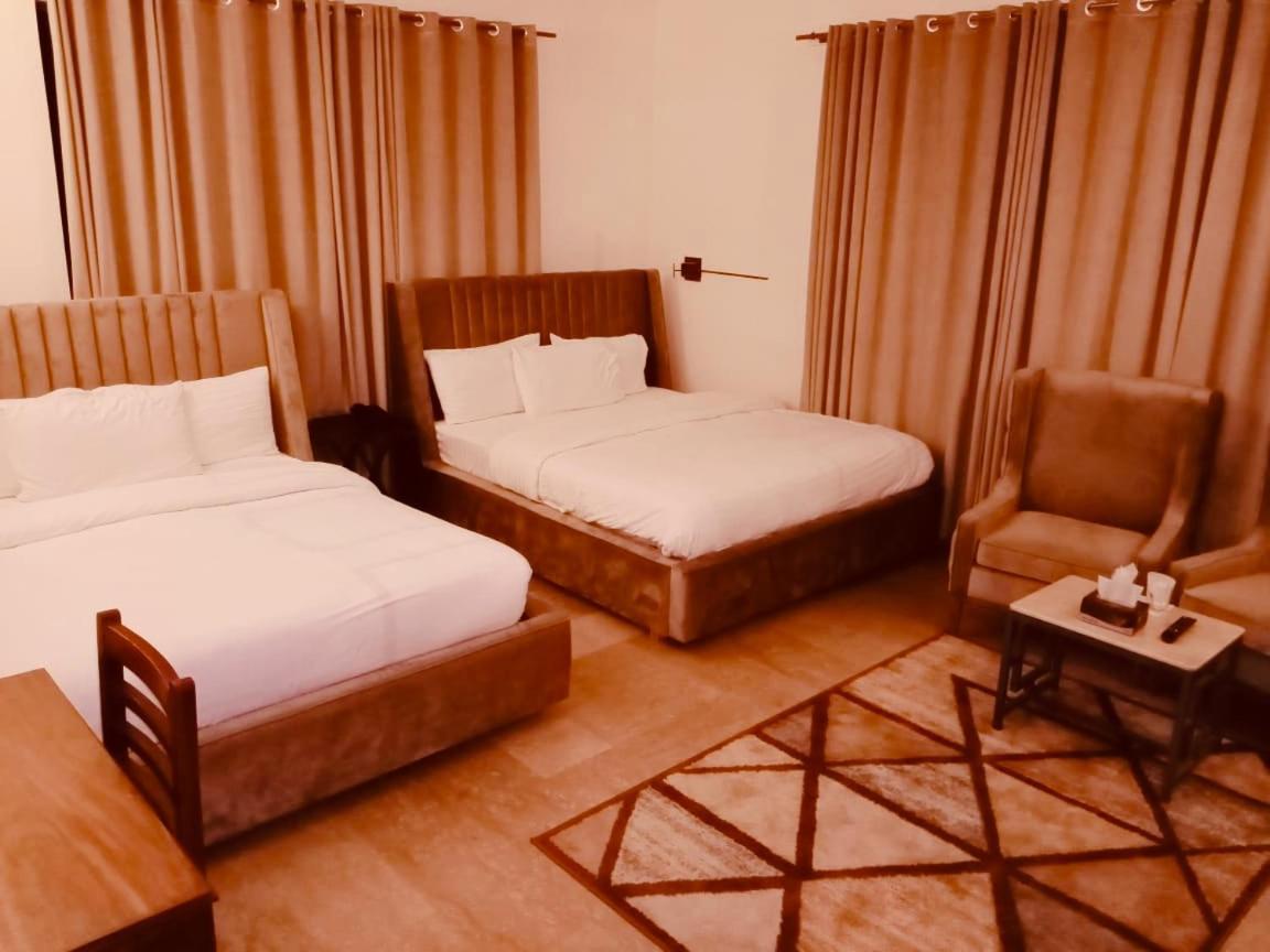 Hotel Blue Moon Residency Islamabad Exterior foto