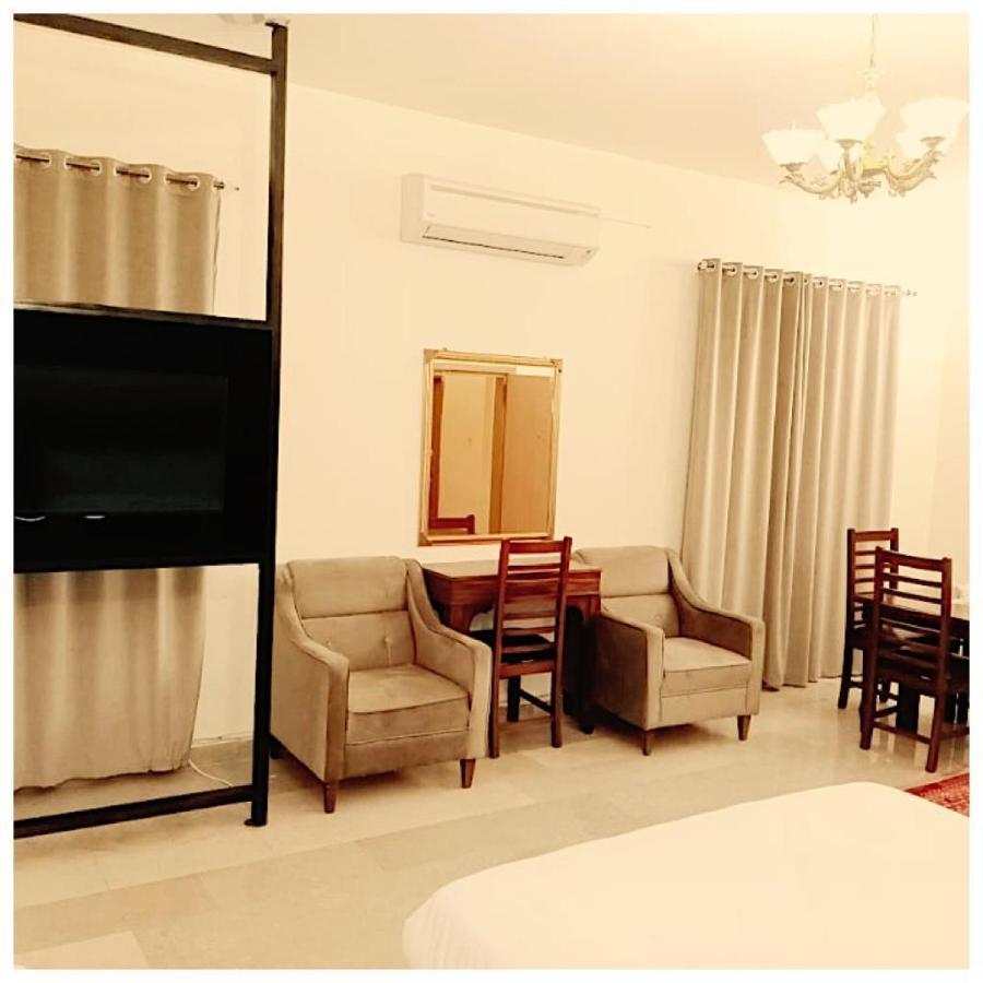 Hotel Blue Moon Residency Islamabad Exterior foto